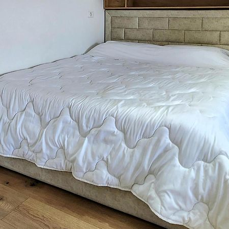 Avalona Apartment 1 Влёра Экстерьер фото