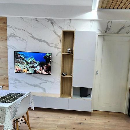 Avalona Apartment 1 Влёра Экстерьер фото